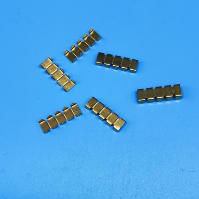 AI-0604-3.jpg